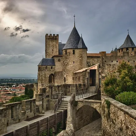 ** Au Canal Du Midi - Jaccuzzi & Luxueux Appartements ** Carcassonne Exterior photo