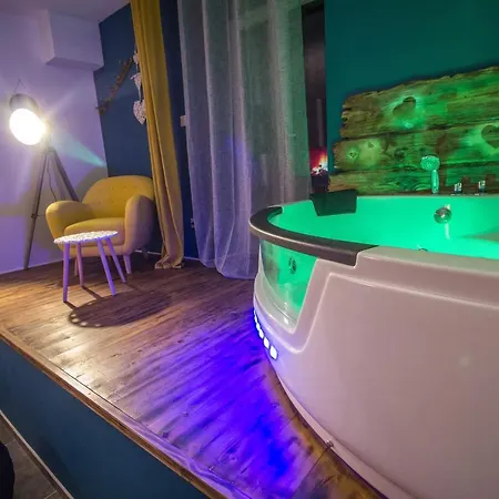 ** Au Canal Du Midi - Jaccuzzi & Luxueux Appartements ** Carcassonne Exterior photo