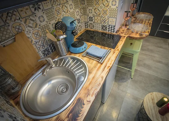 ** Au Canal Du Midi - Jaccuzzi & Luxueux Appartements **