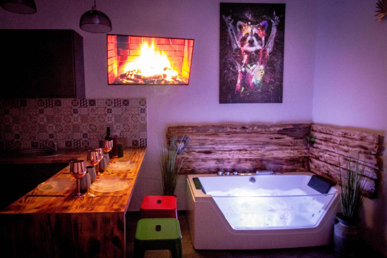 ** Au Canal Du Midi - Jaccuzzi & Luxueux ** Apartment