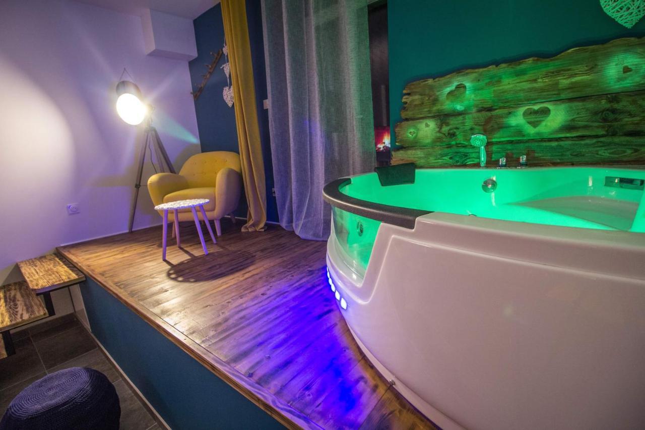 ** Au Canal Du Midi - Jaccuzzi & Luxueux ** Apartment