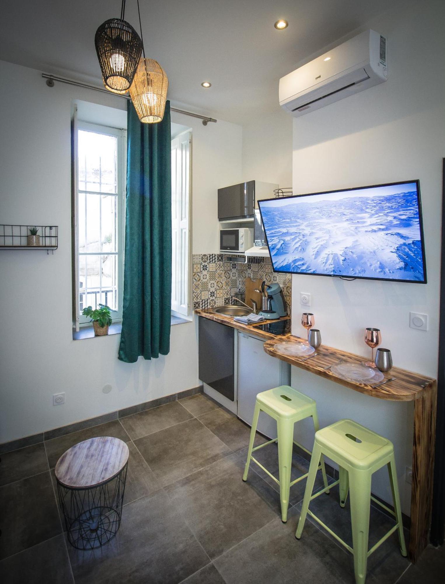 Apartment ** Au Canal Du Midi - Jaccuzzi & Luxueux ** *